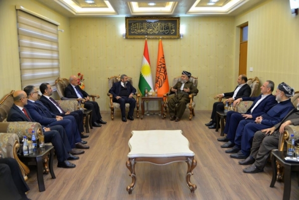الأمين العام للاتحاد الإسلامي الكردستاني يزور الجماعة الإسلامية الكردستانية