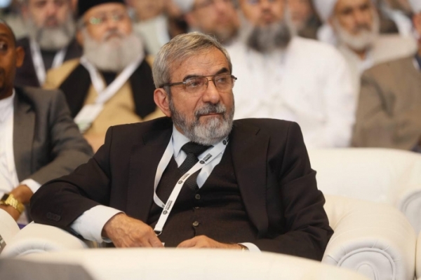 الأمين العام للاتحاد الإسلامي الكردستاني يشارك في مؤتمر الاتحاد العالمي لعلماء المسلمين