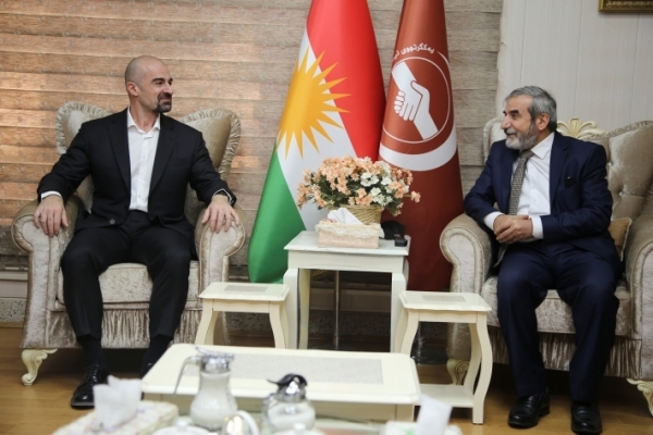 Secretary-General of the Kurdistan Islamic Union receives the co-chair of the Patriotic Union of Kurdistan