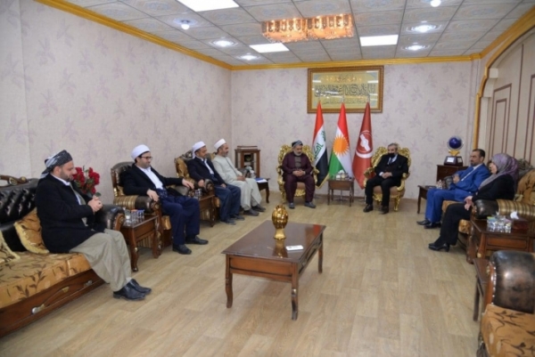 الأمين العام للاتحاد الإسلامي الكردستاني يستقبل وفدا من فرع أربيل لاتحاد العلماء الإسلامي الكردستاني