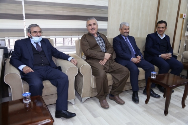 الأمين العام للاتحاد الإسلامي الكردستاني يزور الرابطة الإسلامية الكردية