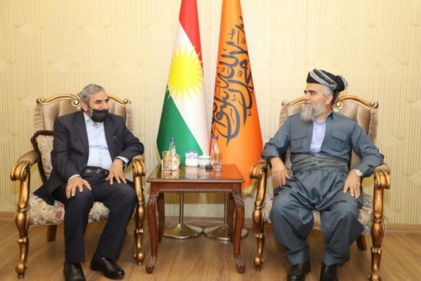 الأمين العام للاتحاد الإسلامي الكردستاني يزور جماعة العدل الكردستانية