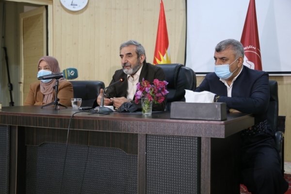 الأمين العام للاتحاد الإسلامي الكردستاني يجتمع بكوادر الاتحاد في حلبجة