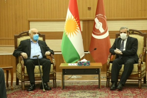 Secretary-General of the Kurdistan Islamic Union receives a delegation of the Change Movement
