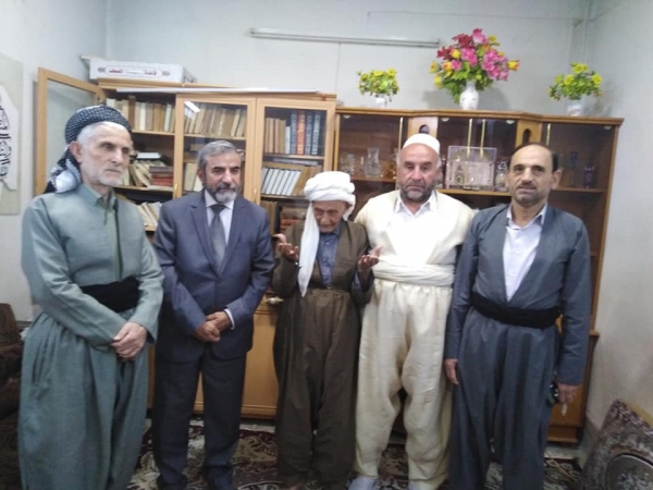 بالصور.. الأمين العام للاتحاد الإسلامي الكردستاني يزور الشيخ فائق قاينجاني