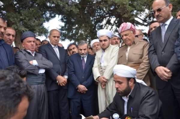Secretary-General of the Kurdistan Islamic Union participates in the funeral of the President of the Kurdistan Conservative Party
