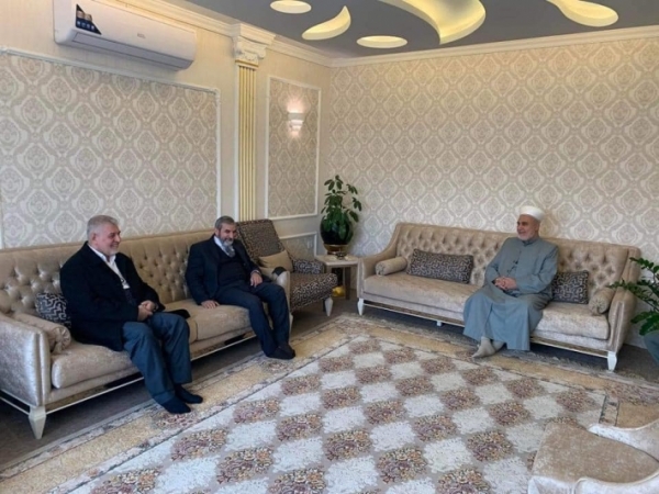 الأمين العام للاتحاد الإسلامي الكردستاني يزور الشيخ سيد أحمد بينجويني
