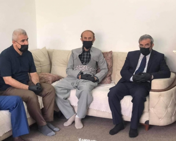 Secretary-General of the Kurdistan Islamic Union visits the family of Mulla Jamil Ali