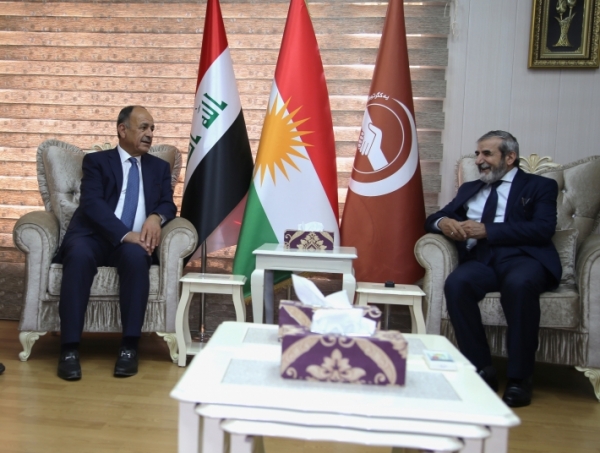 Secretary-General of the Kurdistan Islamic Union receives a delegation of the Patriotic Union of Kurdistan