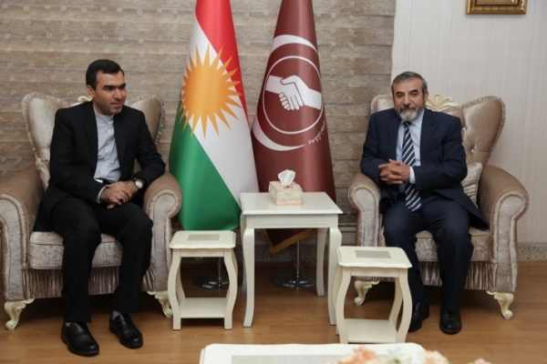 الأمين العام للاتحاد الإسلامي الكردستاني يستقبل القنصل الإيراني الجديد