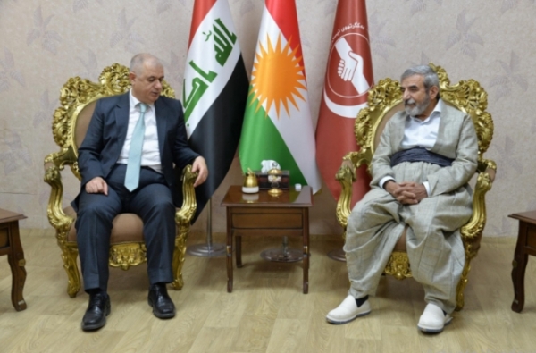 الأمين العام للاتحاد الإسلامي الكردستاني يستقبل وفدا من حزب العمال والكادحين الكردستاني